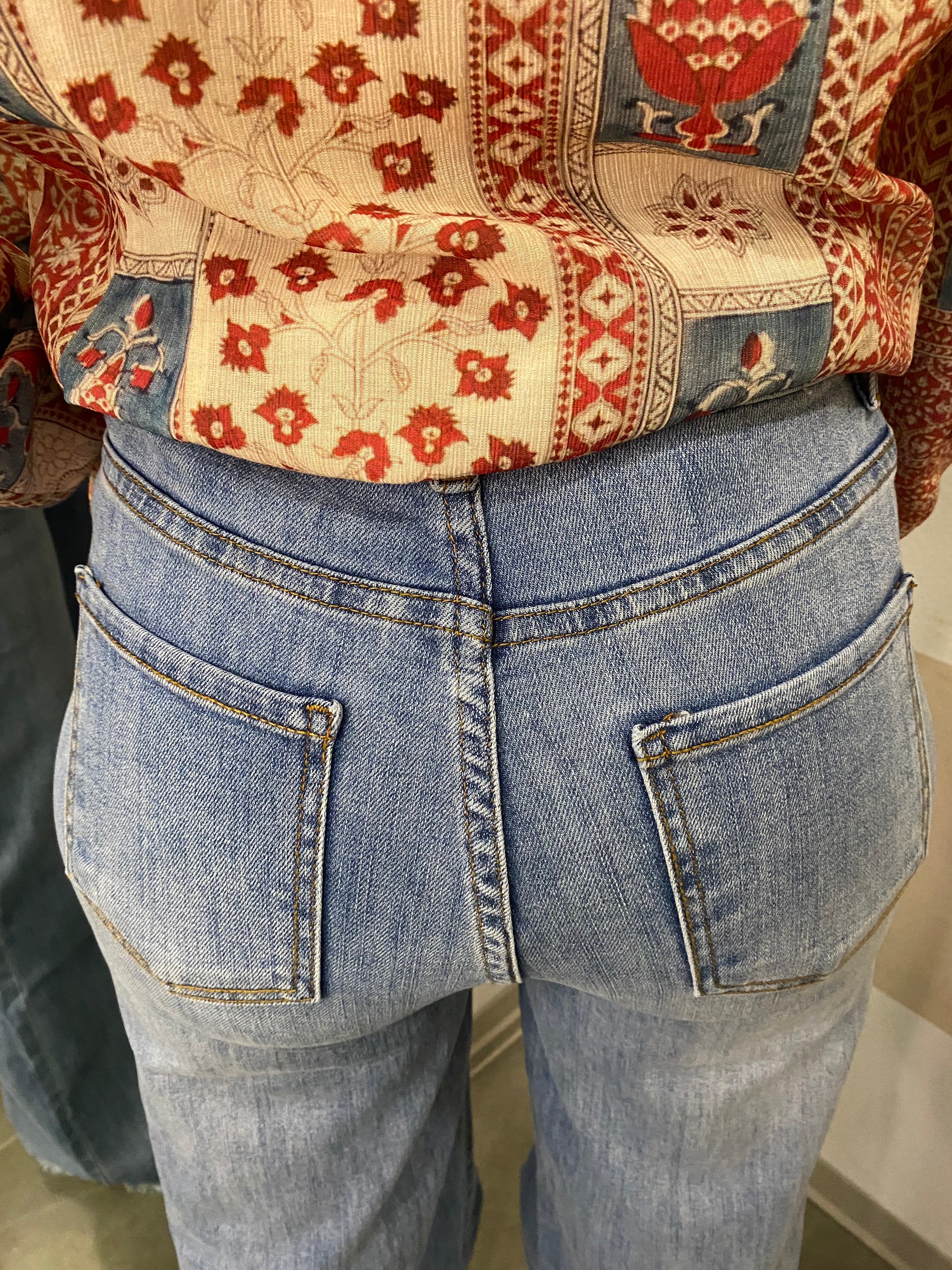 Jeans taglio vivo Kikisix