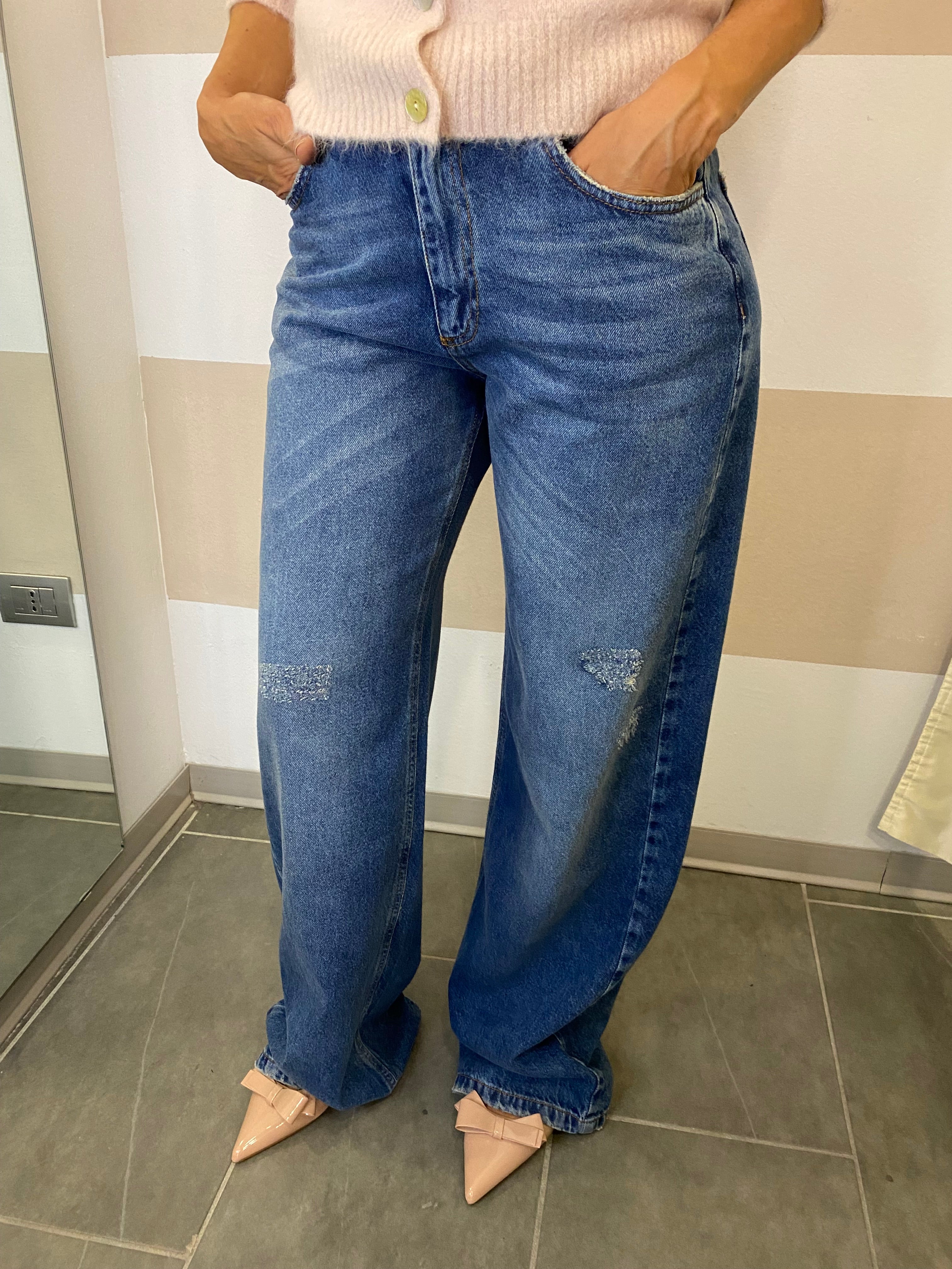 Jeans palazzo con rotture Kikisix