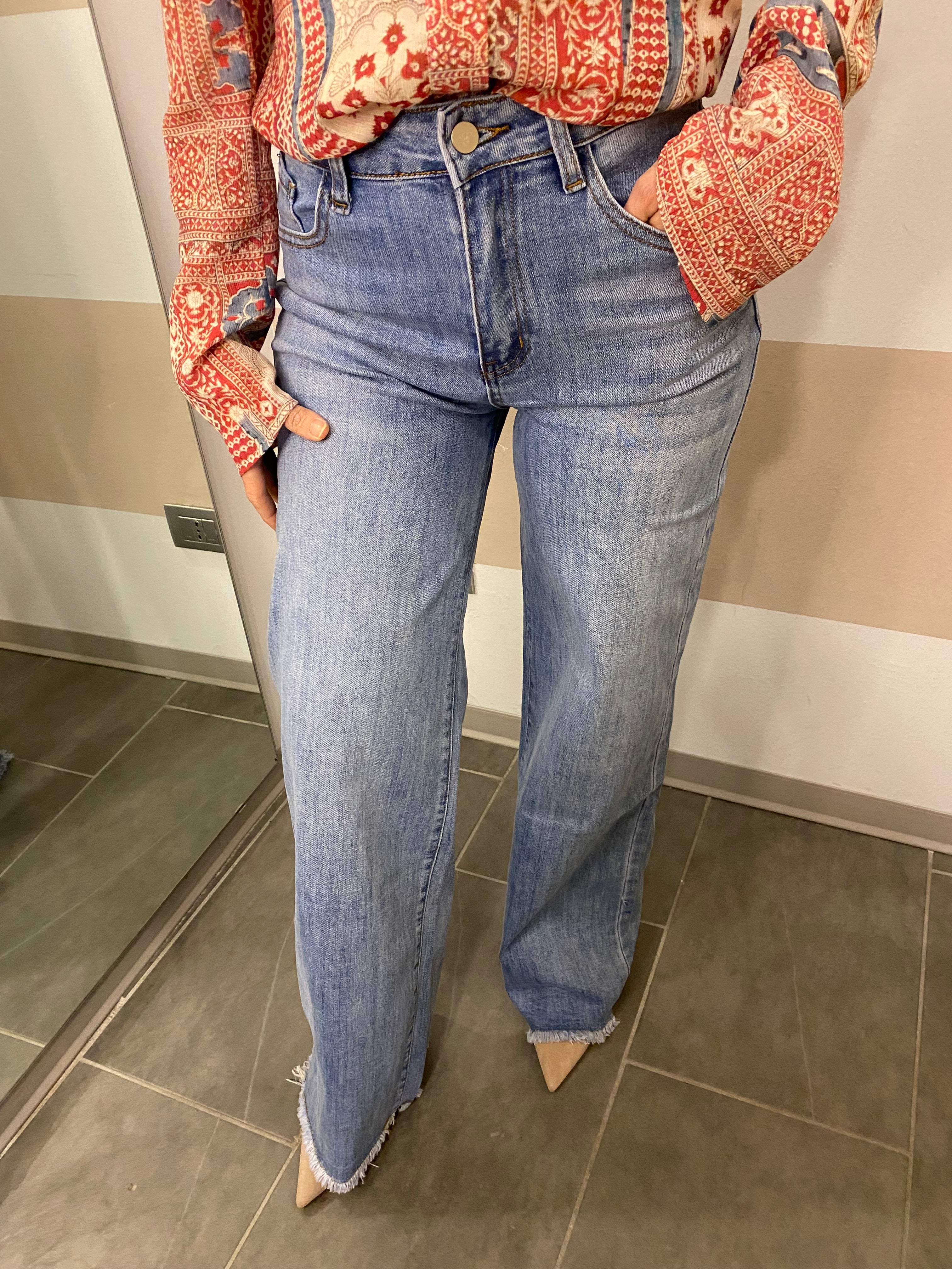 Jeans taglio vivo Kikisix