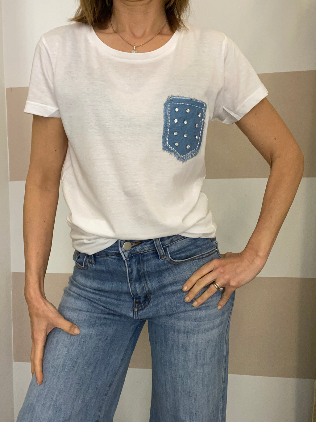 T-shirt con taschino Kikisix