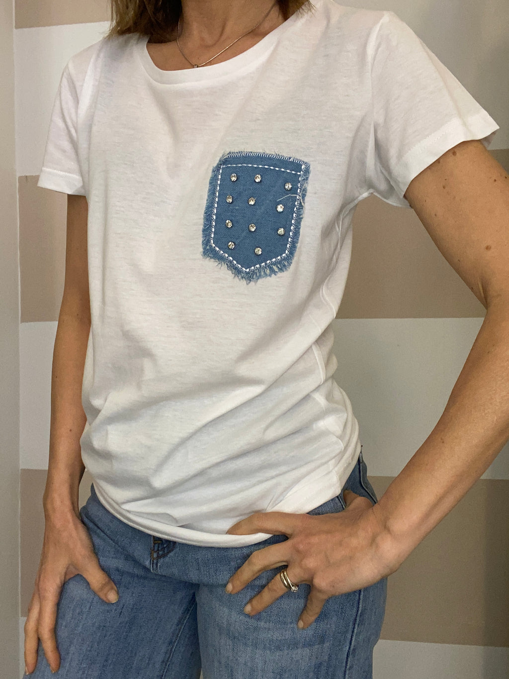 T-shirt con taschino Kikisix