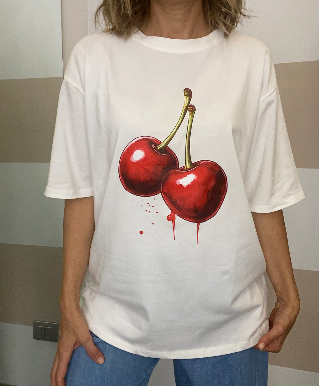 T-Shirt over con stampa Kikisix
