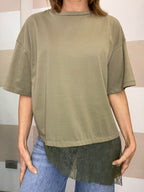 T-shirt con pizzo asimmetrico Kikisix