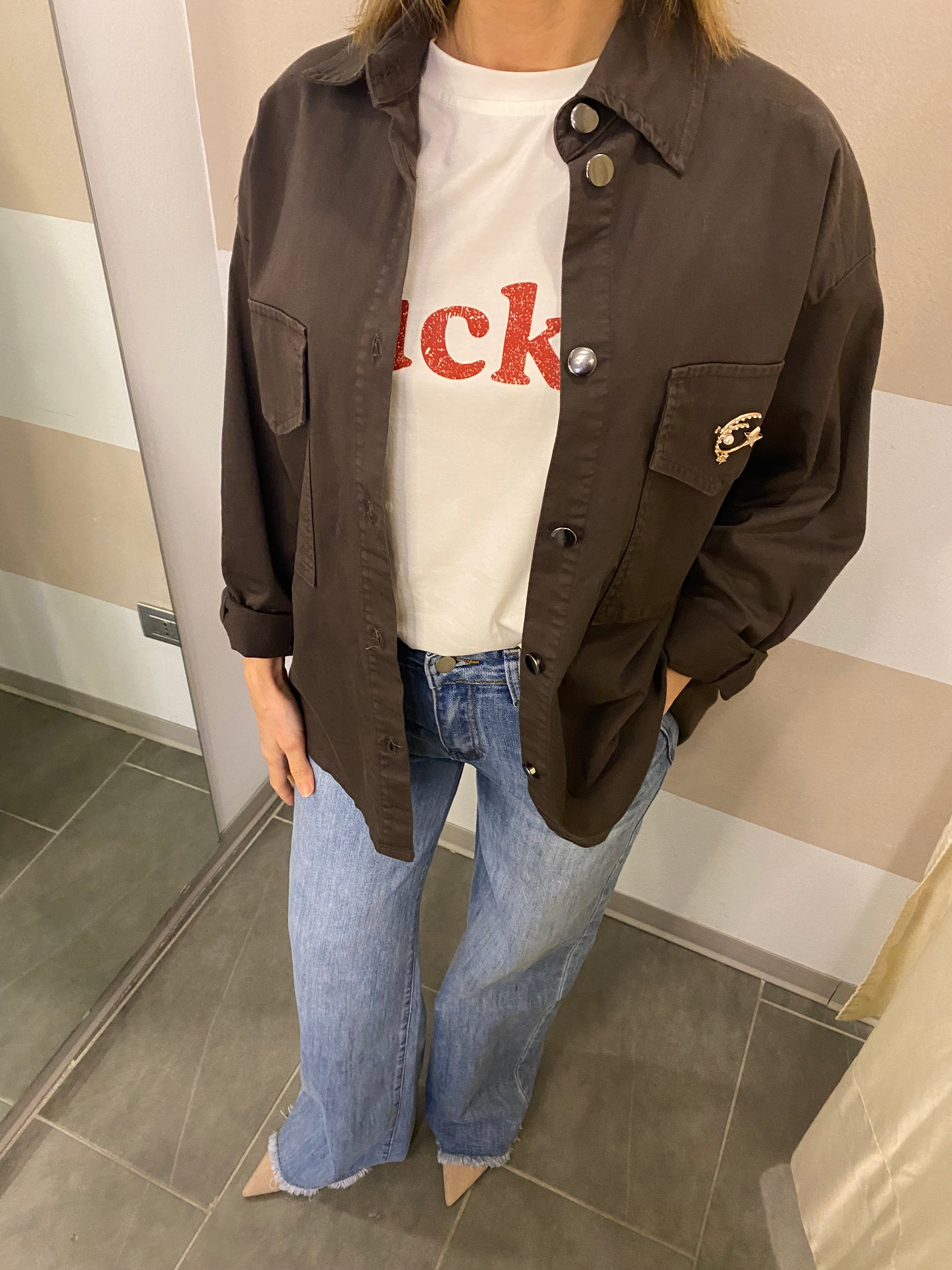 Camicia over Kikisix